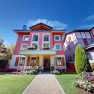 apartamentos-la-torreta-del-llac.catalonia-hotels.com/